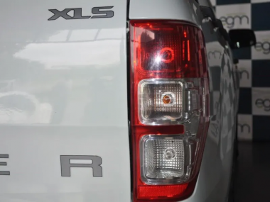 2014-Ford-Ranger-32-TDCi-XLS-SuperCab (15)-th.jpg